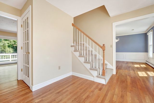 8 Saddle Way, Walpole, MA 02081