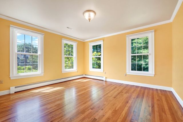 8 Saddle Way, Walpole, MA 02081
