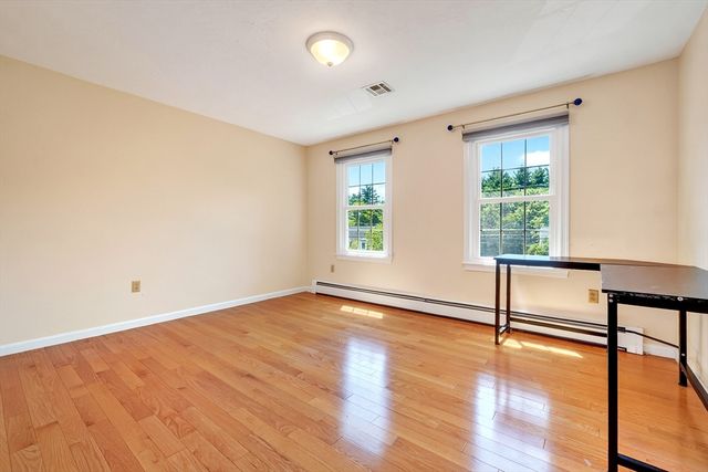 8 Saddle Way, Walpole, MA 02081