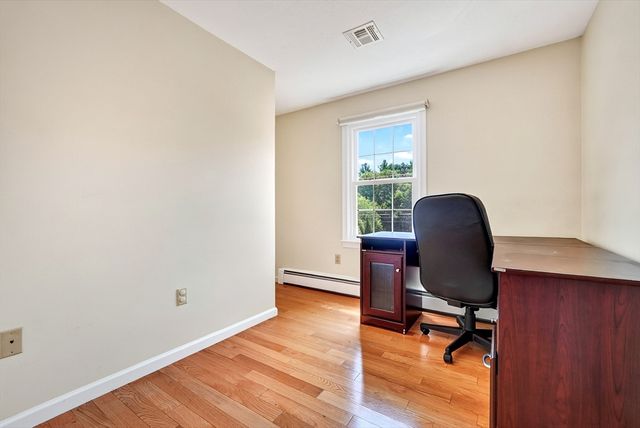 8 Saddle Way, Walpole, MA 02081