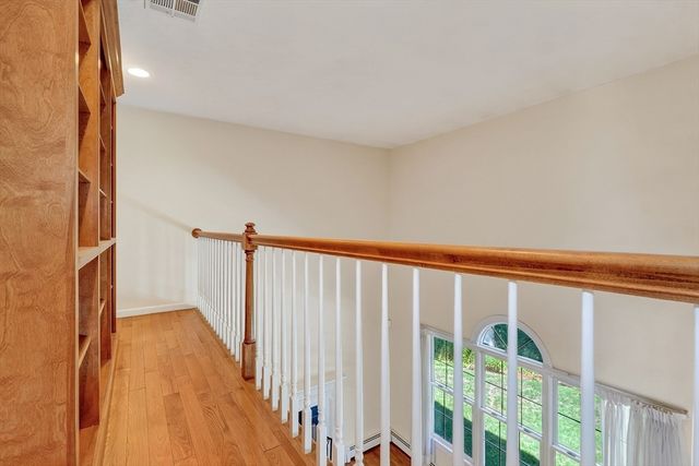 8 Saddle Way, Walpole, MA 02081