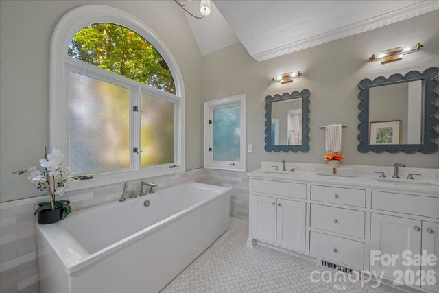 5631 Colony Road, Charlotte, NC 28226