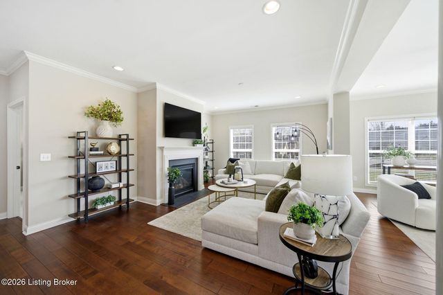 1025 Classic Way, Louisville, KY 40245