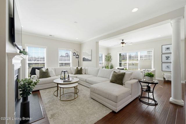 1025 Classic Way, Louisville, KY 40245