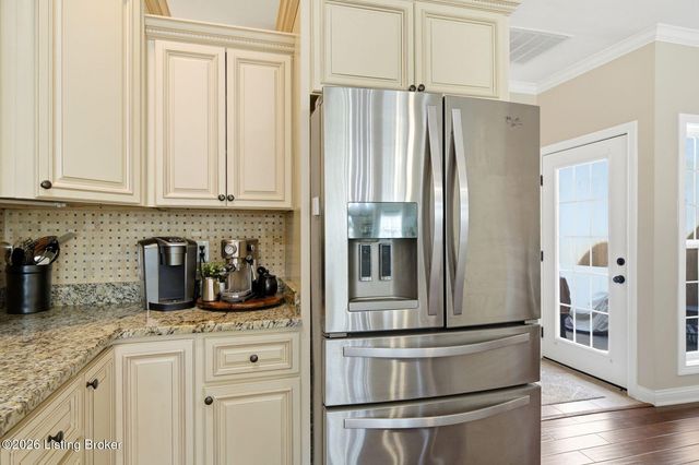 1025 Classic Way, Louisville, KY 40245