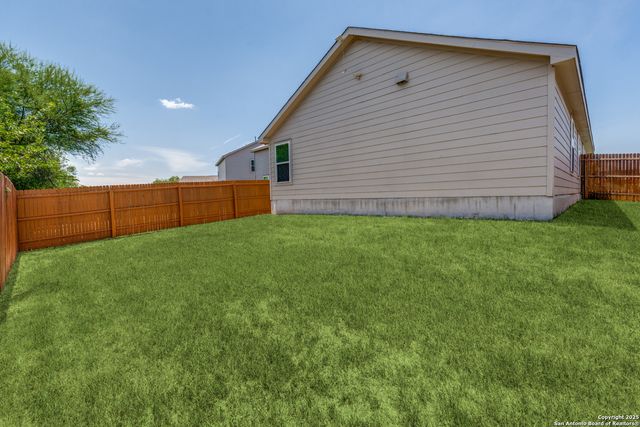 5102 Everett Loop, Converse, TX 78109