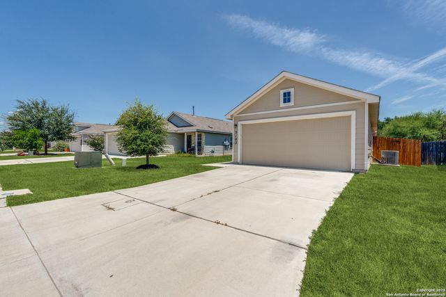 5102 Everett Loop, Converse, TX 78109