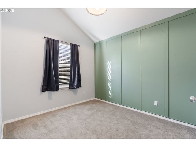 887 Sw 198TH Pl, Beaverton, OR 97003