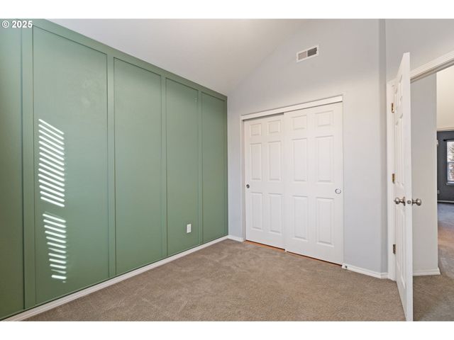 887 Sw 198TH Pl, Beaverton, OR 97003