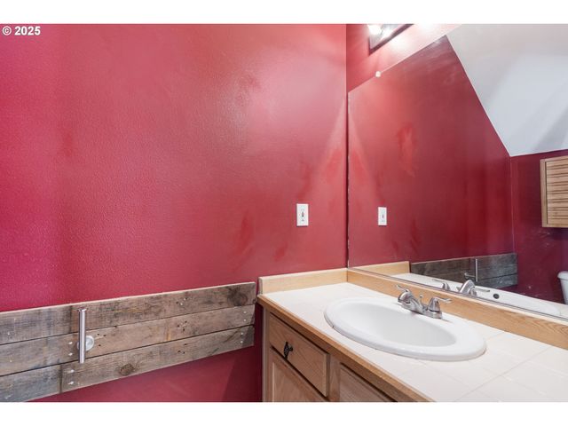 887 Sw 198TH Pl, Beaverton, OR 97003