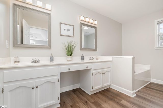 108 Brooke Lee Circle, Taylors, SC 29687