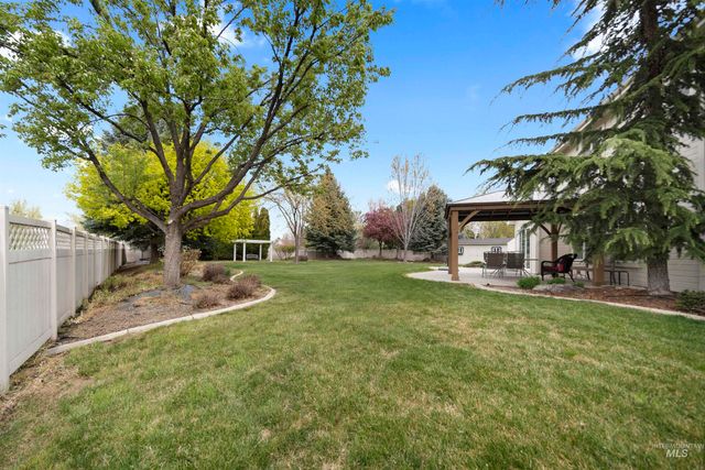 2698 W Torana Dr, Meridian, ID 83646