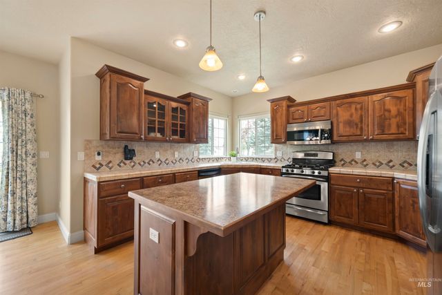 2698 W Torana Dr, Meridian, ID 83646