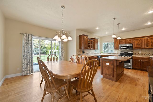 2698 W Torana Dr, Meridian, ID 83646