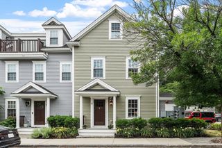 106 Bridge St 4, Salem, MA 01970