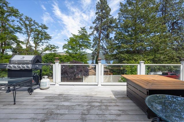 1011 S Wright Blvd, Liberty Lake, WA 99019