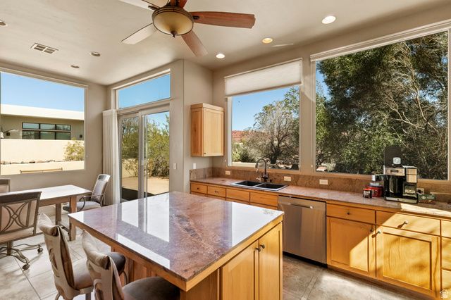 19 BOULDER CIR, Santa Clara, UT 84765
