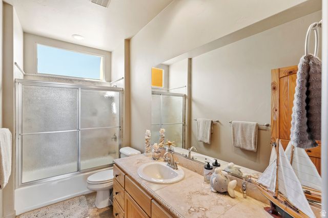 19 BOULDER CIR, Santa Clara, UT 84765