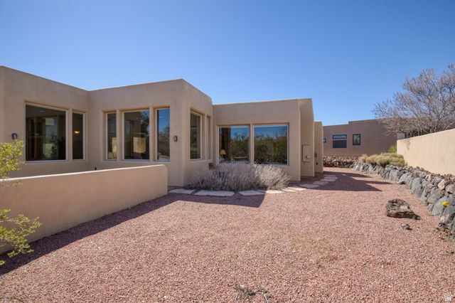 19 BOULDER CIR, Santa Clara, UT 84765