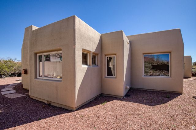 19 BOULDER CIR, Santa Clara, UT 84765