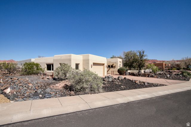 19 BOULDER CIR, Santa Clara, UT 84765