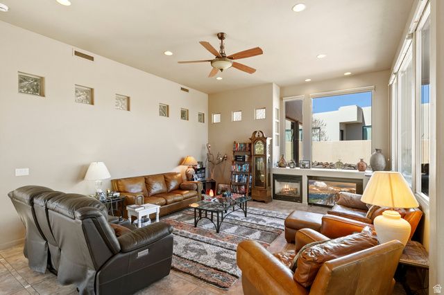 19 BOULDER CIR, Santa Clara, UT 84765