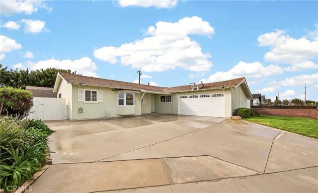 7961 La Corona Way, Buena Park, CA 90620