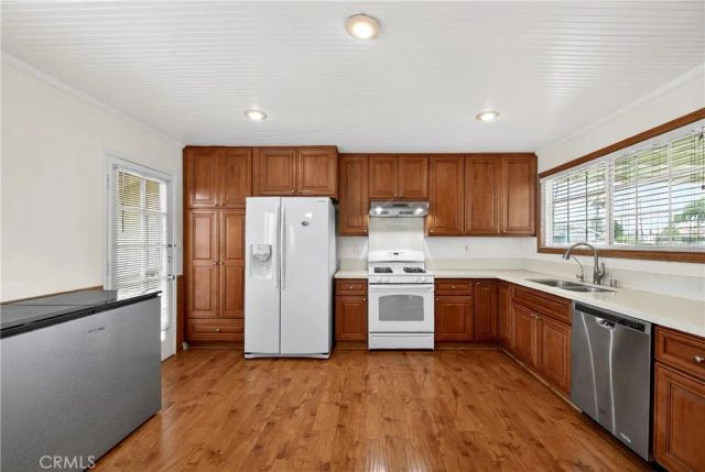 7961 La Corona Way, Buena Park, CA 90620