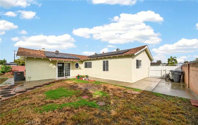 7961 La Corona Way, Buena Park, CA 90620