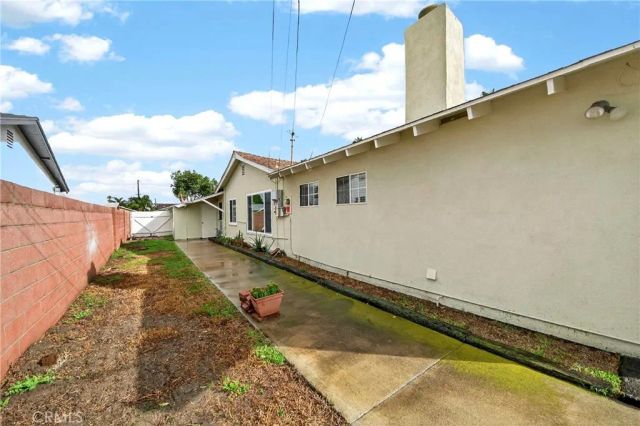 7961 La Corona Way, Buena Park, CA 90620