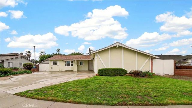 7961 La Corona Way, Buena Park, CA 90620
