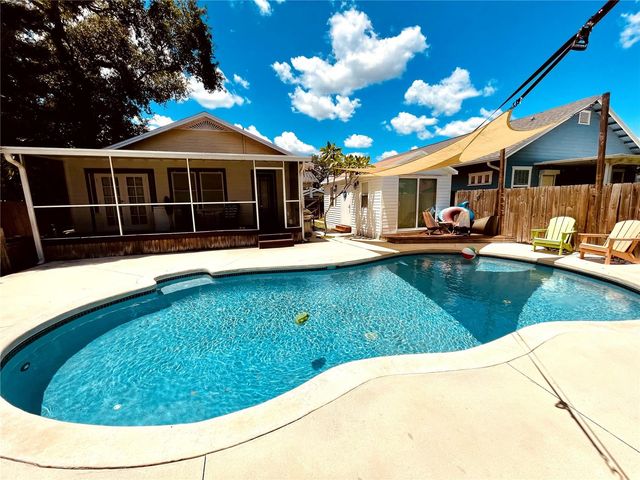 206 W HAYA STREET, Tampa, FL 33603