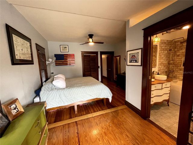 206 W HAYA STREET, Tampa, FL 33603