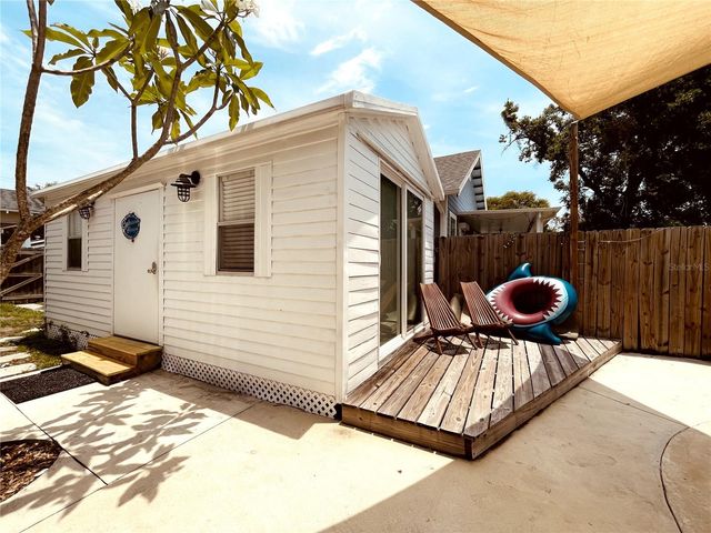 206 W HAYA STREET, Tampa, FL 33603