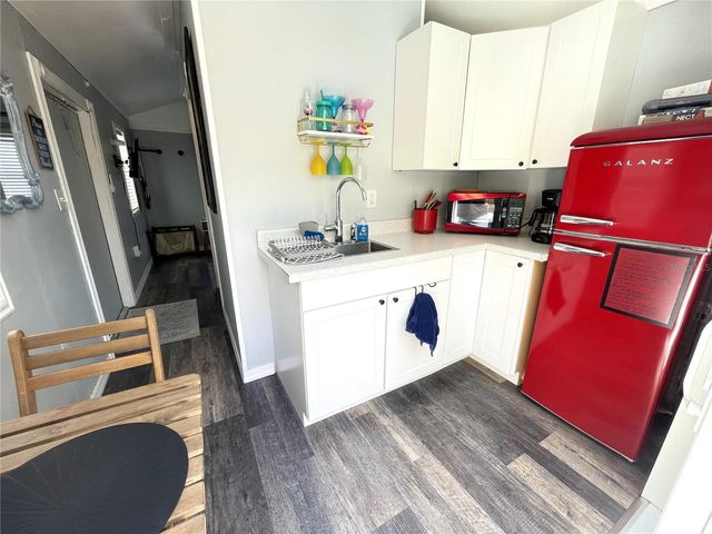 206 W HAYA STREET, Tampa, FL 33603