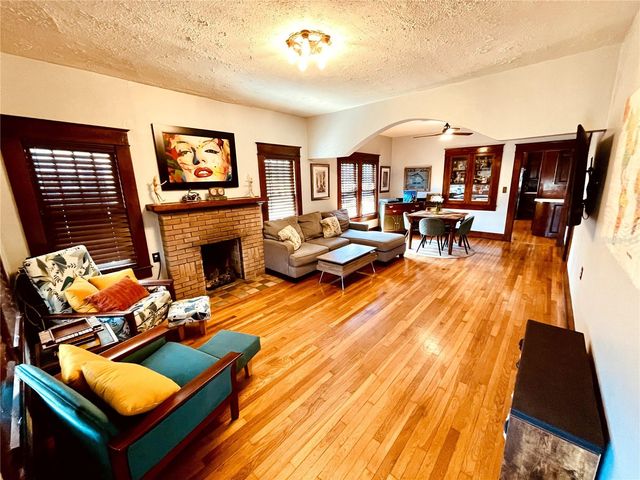 206 W HAYA STREET, Tampa, FL 33603