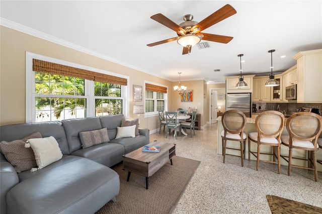 6139 HOLLYWOOD BOULEVARD, Sarasota, FL 34231