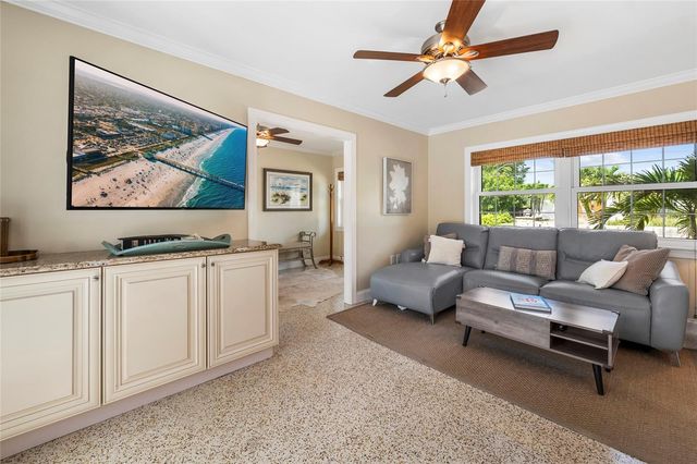 6139 HOLLYWOOD BOULEVARD, Sarasota, FL 34231