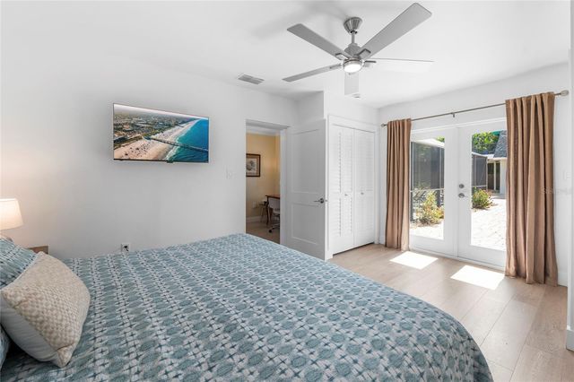 6139 HOLLYWOOD BOULEVARD, Sarasota, FL 34231