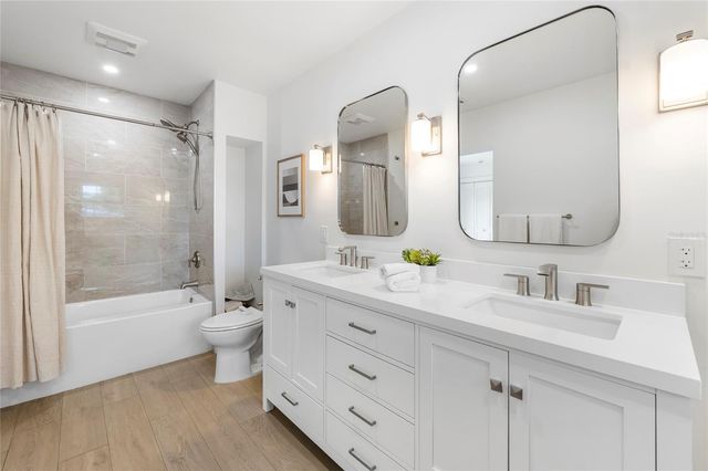 6139 HOLLYWOOD BOULEVARD, Sarasota, FL 34231
