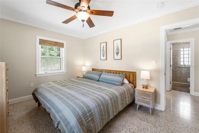 6139 HOLLYWOOD BOULEVARD, Sarasota, FL 34231