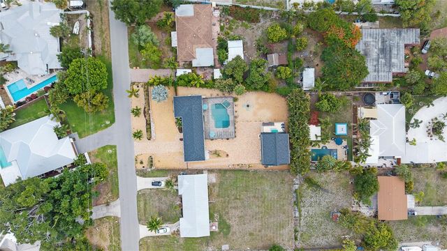 6139 HOLLYWOOD BOULEVARD, Sarasota, FL 34231