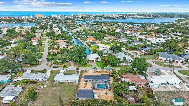 6139 HOLLYWOOD BOULEVARD, Sarasota, FL 34231