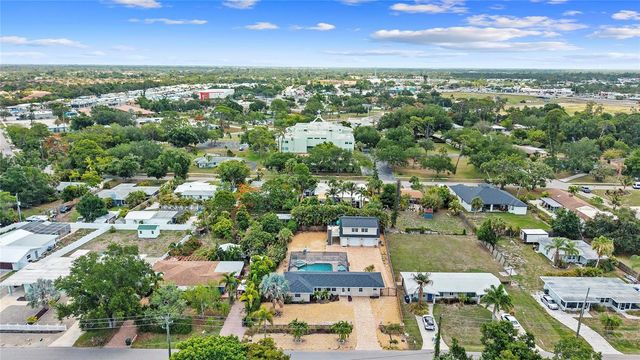 6139 HOLLYWOOD BOULEVARD, Sarasota, FL 34231