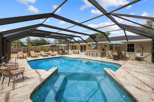 6139 HOLLYWOOD BOULEVARD, Sarasota, FL 34231