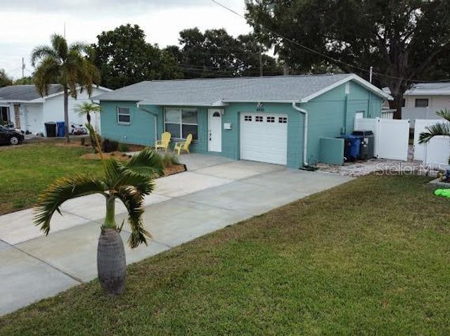 6930 30TH AVENUE N, St Petersburg, FL 33710