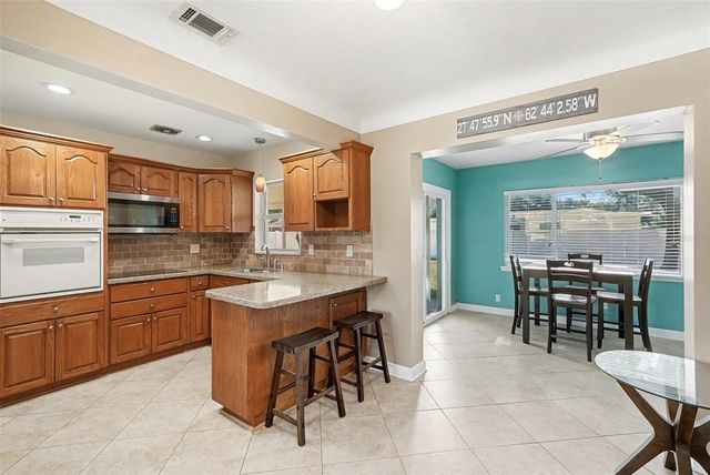 6930 30TH AVENUE N, St Petersburg, FL 33710