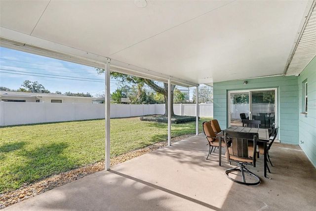 6930 30TH AVENUE N, St Petersburg, FL 33710