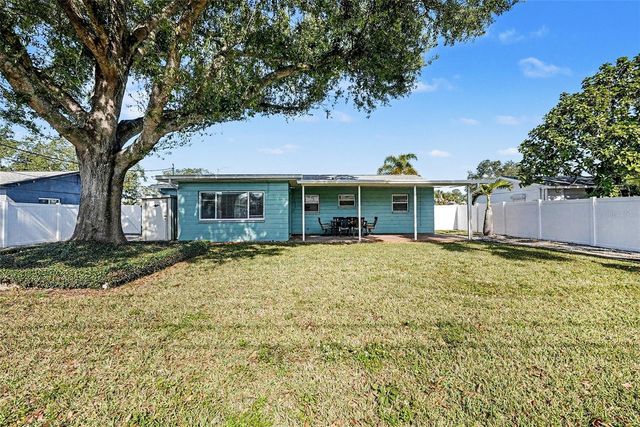 6930 30TH AVENUE N, St Petersburg, FL 33710