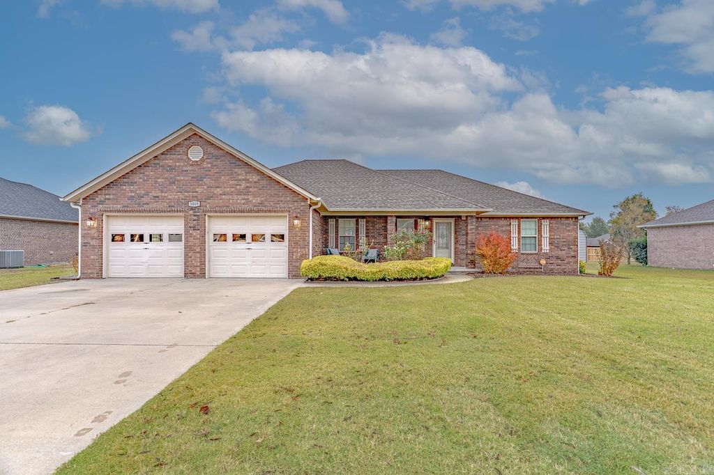 5009 S 28th Street, Paragould, AR 72450
